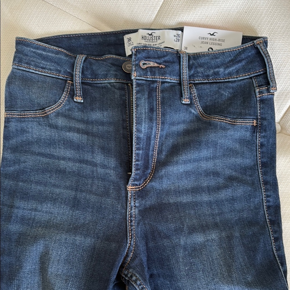 Hollister Dark Blue Denim Jeans NWT